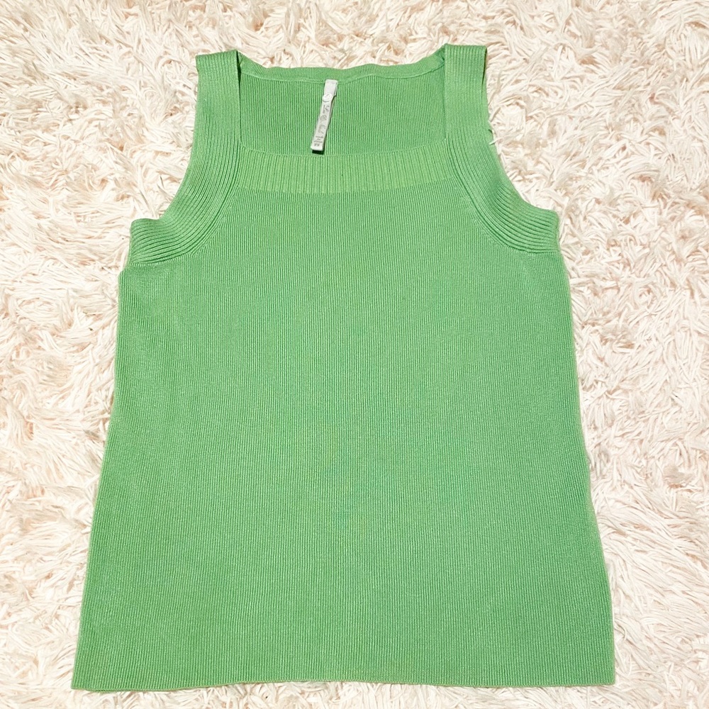 Leo and Nicole Green Sweater Tank Size PS